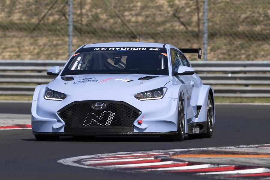 Hyundai Veloster N ETCR 2019 года  (фото 15 из 15)
